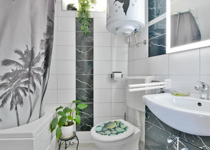 Artemia Apartment *
